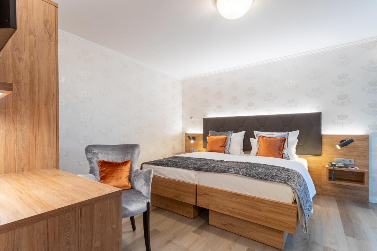 Hotel Westend An Der Messe 4*